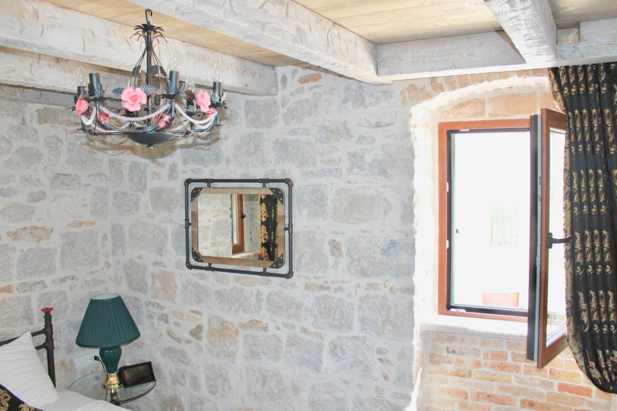 Historic Plaza Varos Split Habitación foto